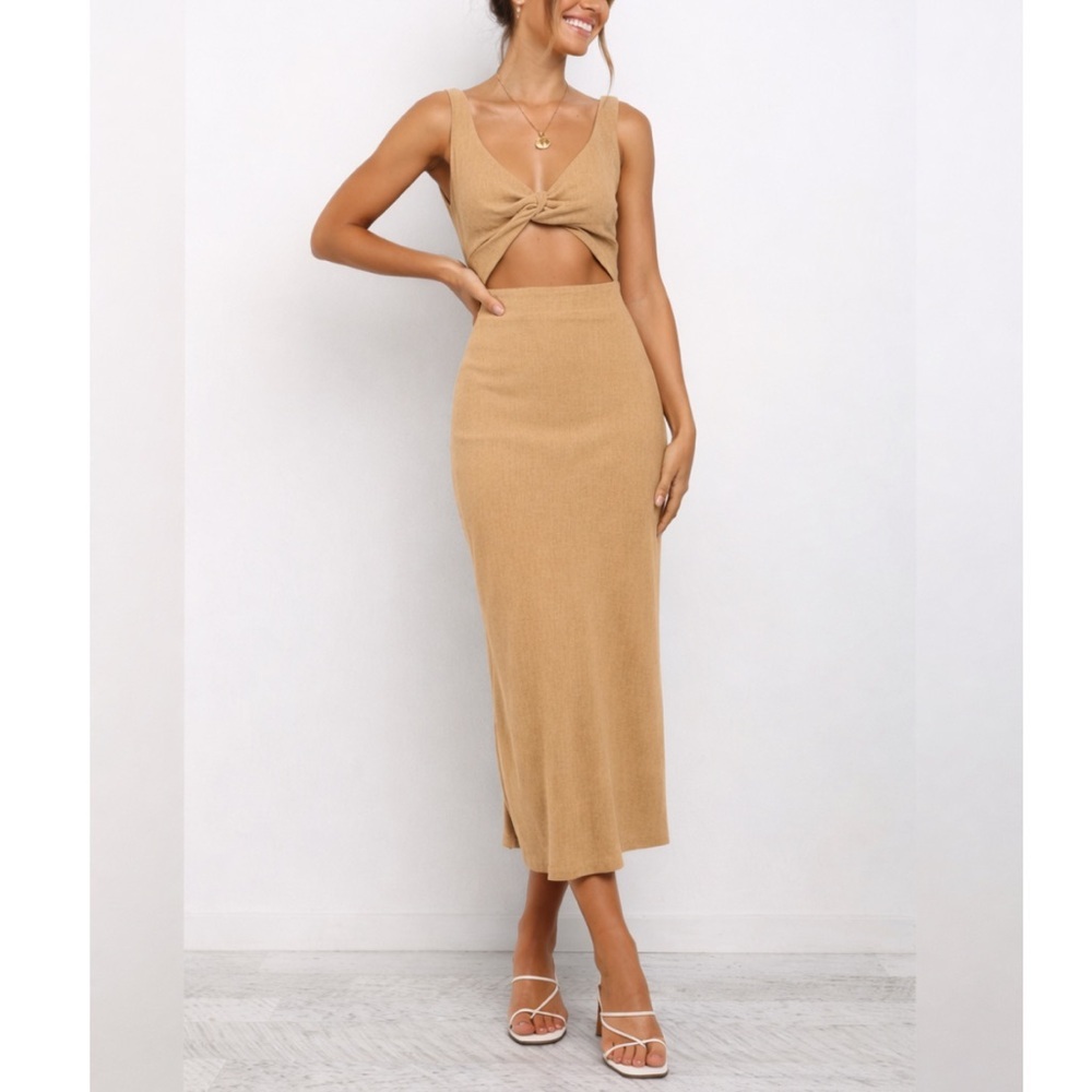 Rose and Remington Tan Twist Front Peek a boo linen blend midi dress NEW